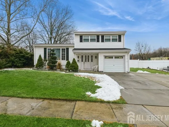 1 Morsell Pl, Old Bridge, NJ 08857