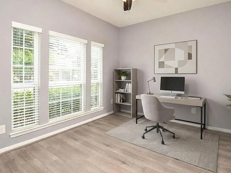 7042 Sliding Rock Cir — Photo 2