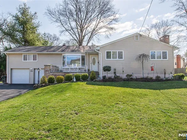 253 Brook St, Harrington Park, NJ 07640