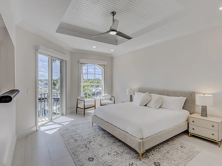 27 Marina Gardens Dr — Photo 48
