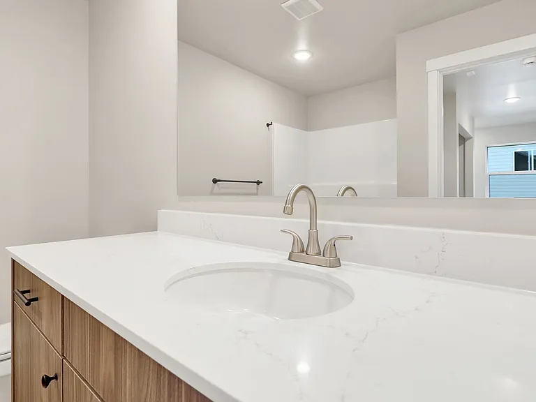 2734 Oleander Loop — Photo 12