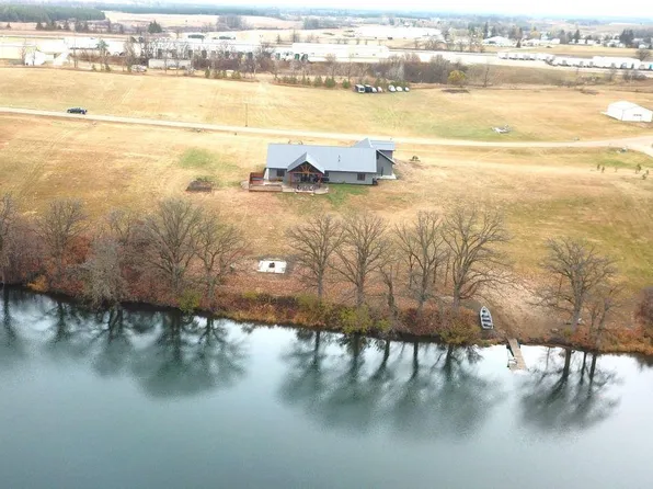 423 W Walnut Ave, Frazee, MN 56544