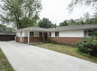 205 Lee St, Park Forest, IL 60466