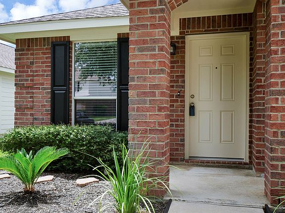 2nd image of 20531 Avery Grove Ct
