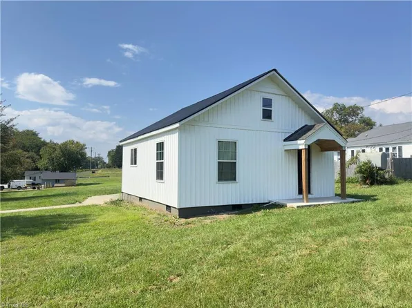 197 Douglas Town Rd, State Road, NC 28676