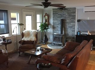 530 Center Pond Rd, Stoddard, NH 03464