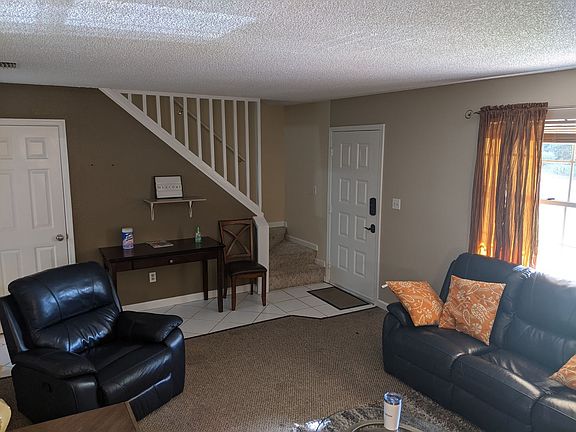 4th image of 2378 Gregory Dr