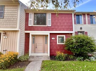 3 Village Trl, Honeoye Falls, NY 14472