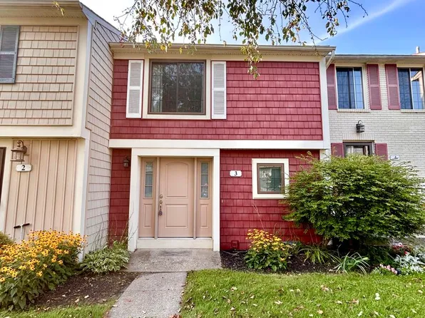 3 Village Trl, Honeoye Falls, NY 14472