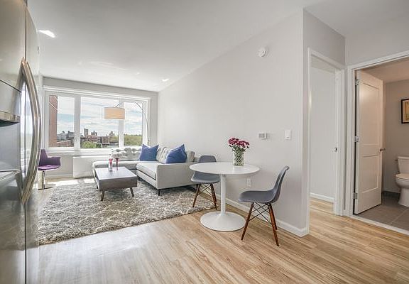 5th image of 17802 Hillside Ave #515