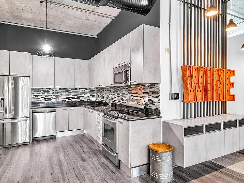 1st image of 2100 Van Buren Street #203