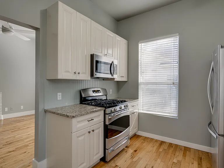 1303 Canterbury St — Photo 8