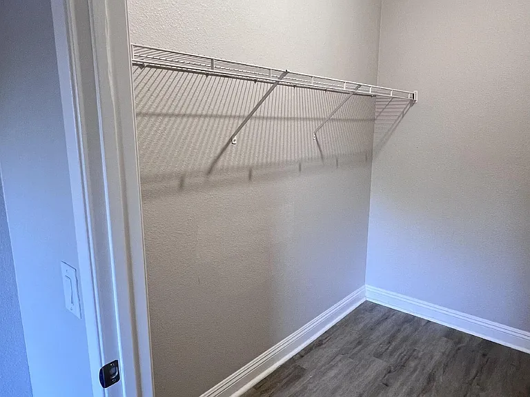 5122 S Jones Blvd #108 — Photo 24