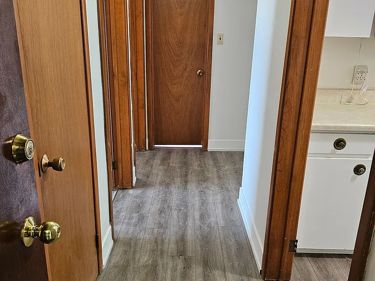 423 Pharmacy Ave #5 — Photo 3