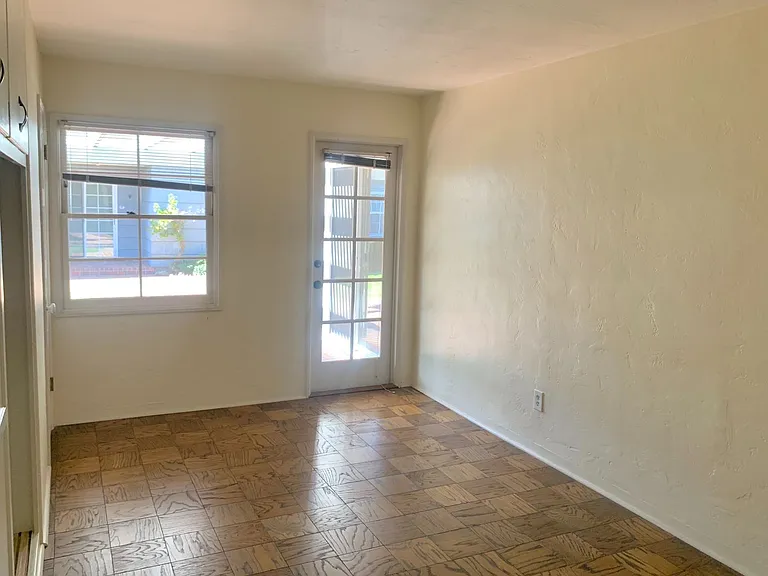 140 G Ave — Photo 20