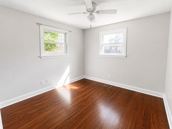 2nd image of 4130 La Salle Ave