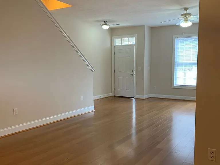 262 Sheliah Ct — Photo 13