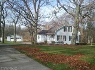 14195 136th Ave, Grand Haven, MI 49417