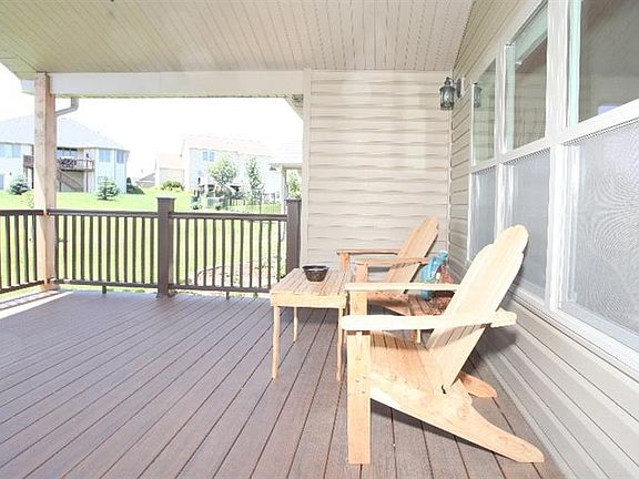 3rd image of 7677 Phares Dr