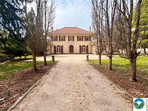 3442 Lanark Rd, Coopersburg, PA 18036