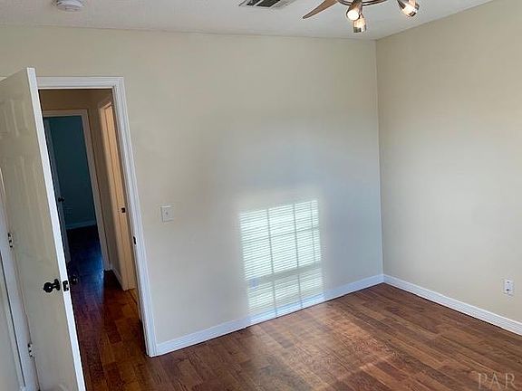 4th image of 6747 Hallendale Dr