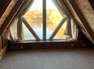 2233 Park Marina Dr, Redding, CA 96001