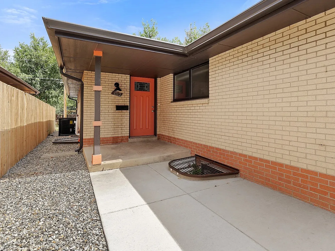 1112 N Krameria St — Photo 2