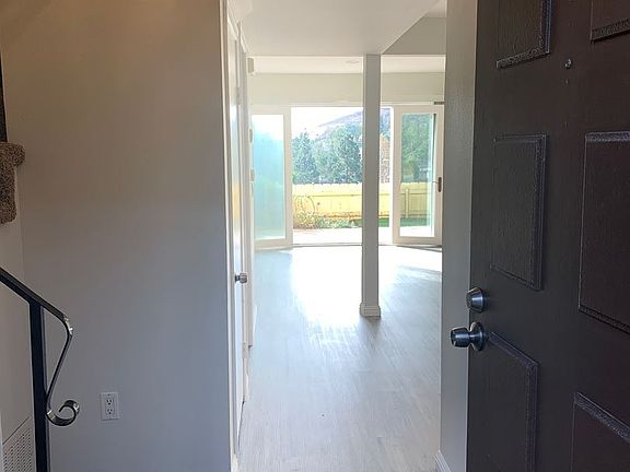5th image of 3107 Highland Ave
