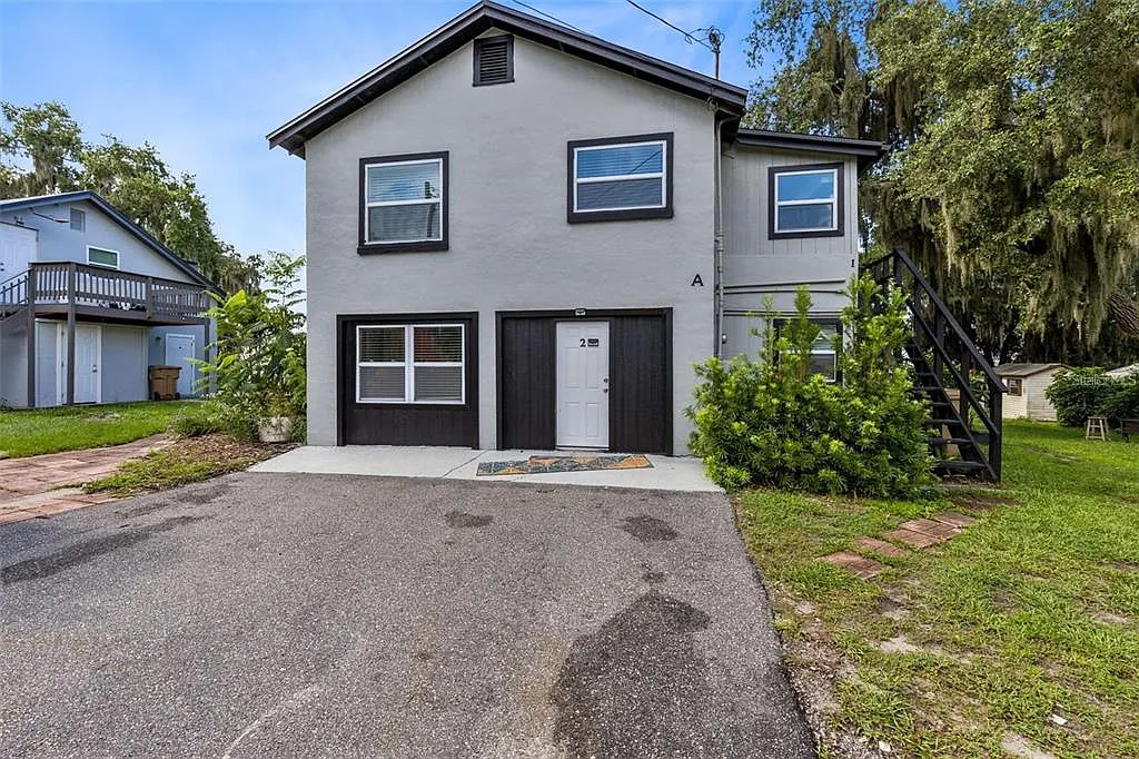 1 bed, 1.0 bath, 700 sqft, $1,300 — Photo 1