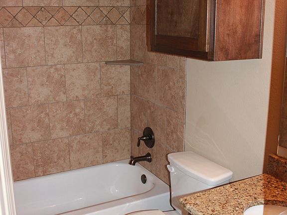 3rd image of 1502 Nathan Cir
