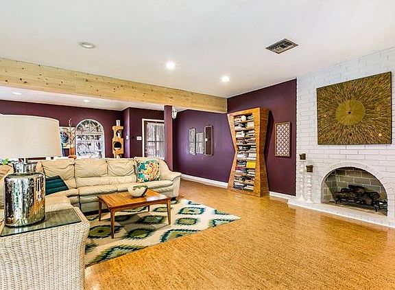 4th image of 801 Andrews Ave