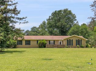 55 Southgate Dr, Petal, MS 39465