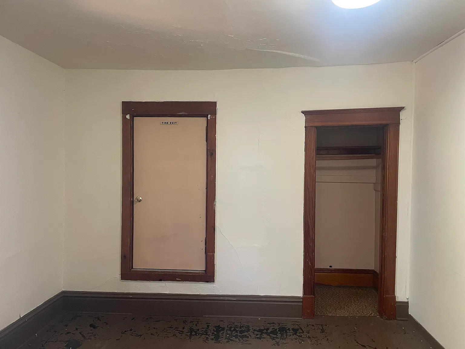 2 bed, 700 sqft, $690 — Photo 3