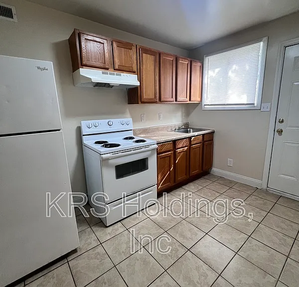 2110 Phaup St #A — Photo 1