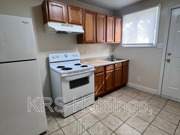 2110 Phaup St APT A