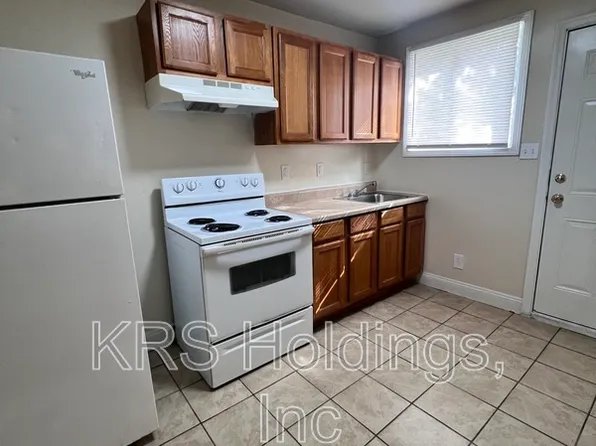 2110 Phaup St APT A, Richmond, VA 23223