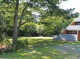 638 Crooked Rd, Bar Harbor, ME 04609