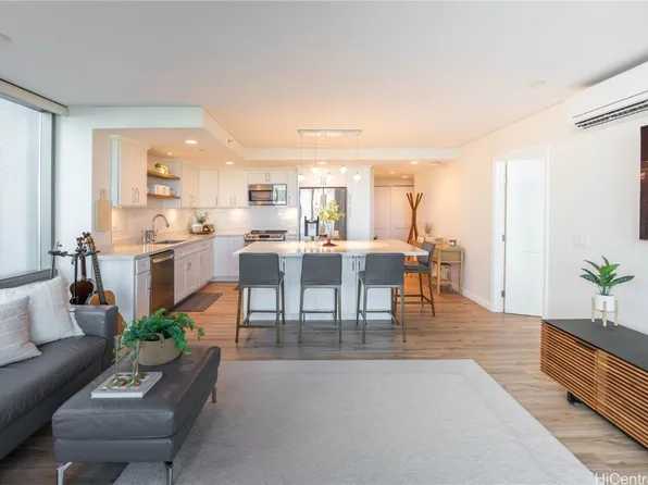 1200 Queen Emma St APT 1002, Honolulu, HI 96813