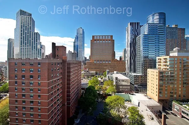 Sold by Level Group | media 20