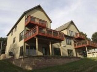 16482 255th Ave, Spirit Lake, IA 51360