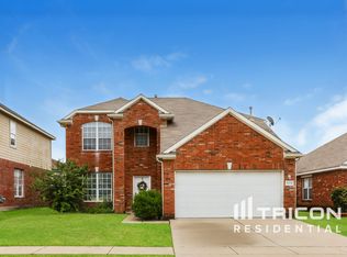 7415 Cresswell Dr, Arlington, TX 76001
