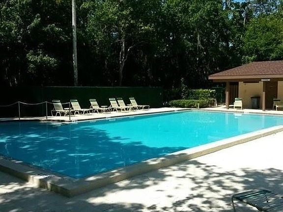 2nd image of 137 Lindsay Ln #1
