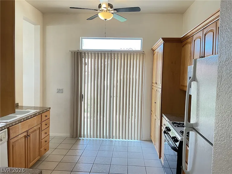 1739 Franklin Chase Ter — Photo 4