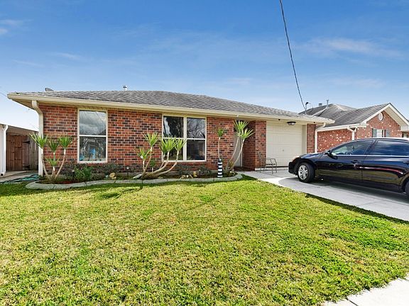 2nd image of 3117 Angelique Dr