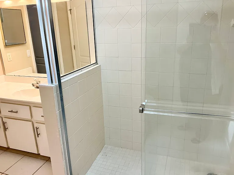 401 Harbour Lights Dr — Photo 34