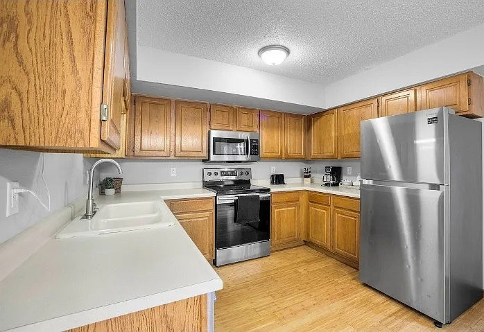 1207 Cambria Ct — Photo 6