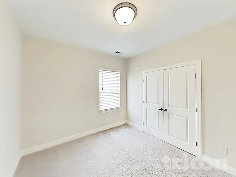 543 Faye Aly — Photo 11