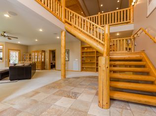 19 Evening Star Dr, Mammoth Lakes, CA 93546