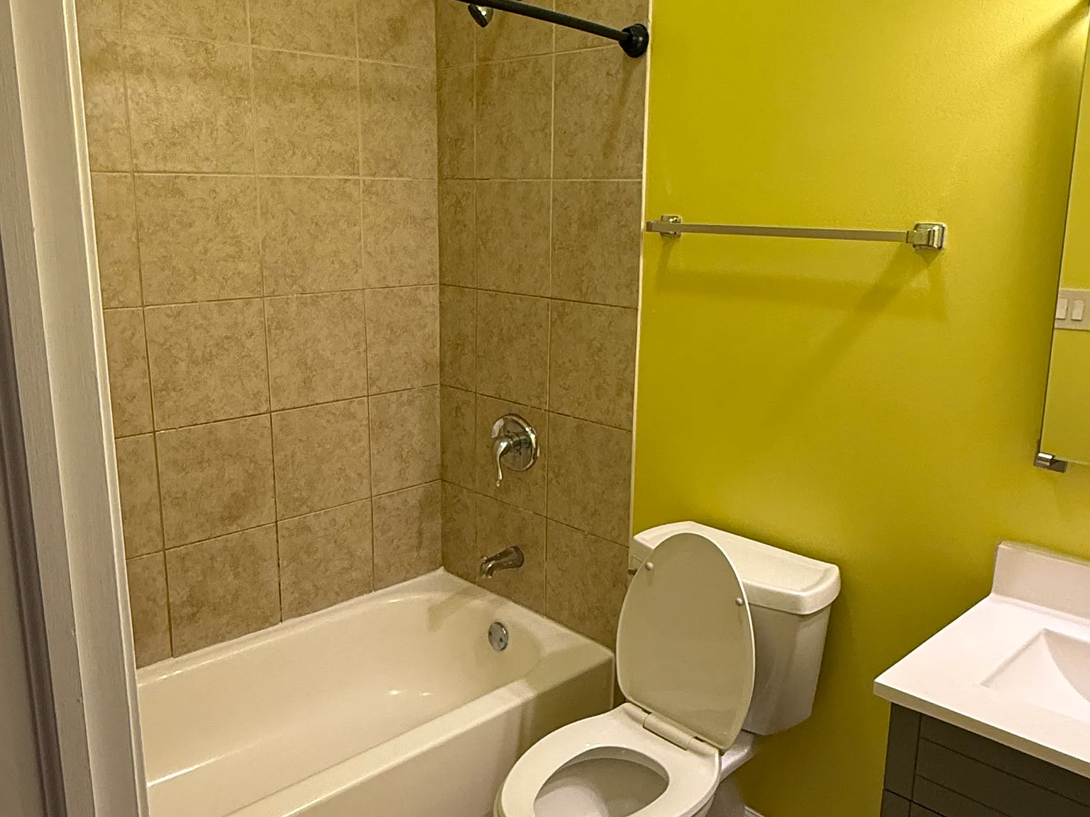 4 bed, 1500 sqft, $2,200 — Photo 1