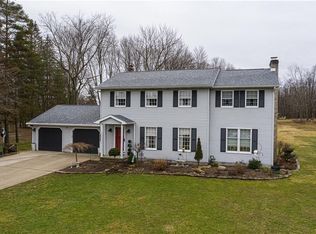 380 Blackstone Dr, New Castle, PA